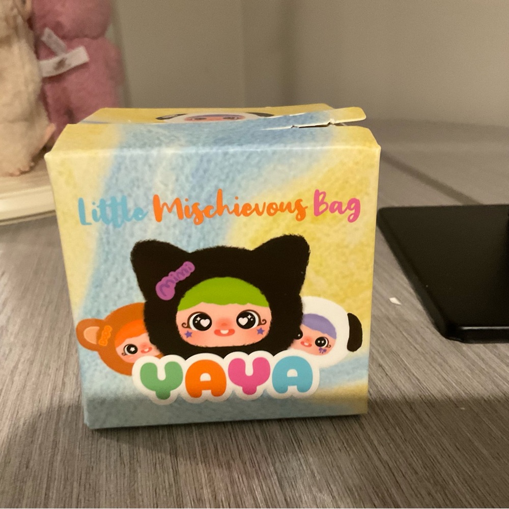 Yaya Little Mischievous Bag Plush - CONFIRMED - Picture 3 of 4